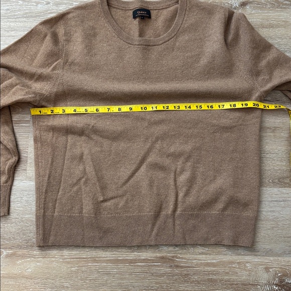 Quince Cashmere Crew Sweater - Picture 9 of 13